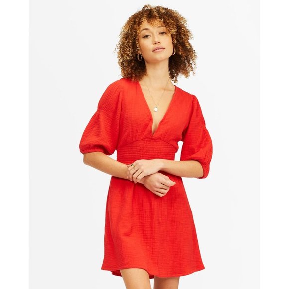 BILLABONG Spellbound Mini Dress in Red Velvet Size Small - Picture 1 of 12